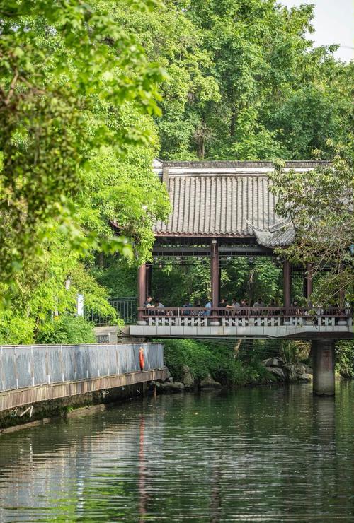 休闲成都可以玩的地方_成都休闲方式_成都哪里可以休闲